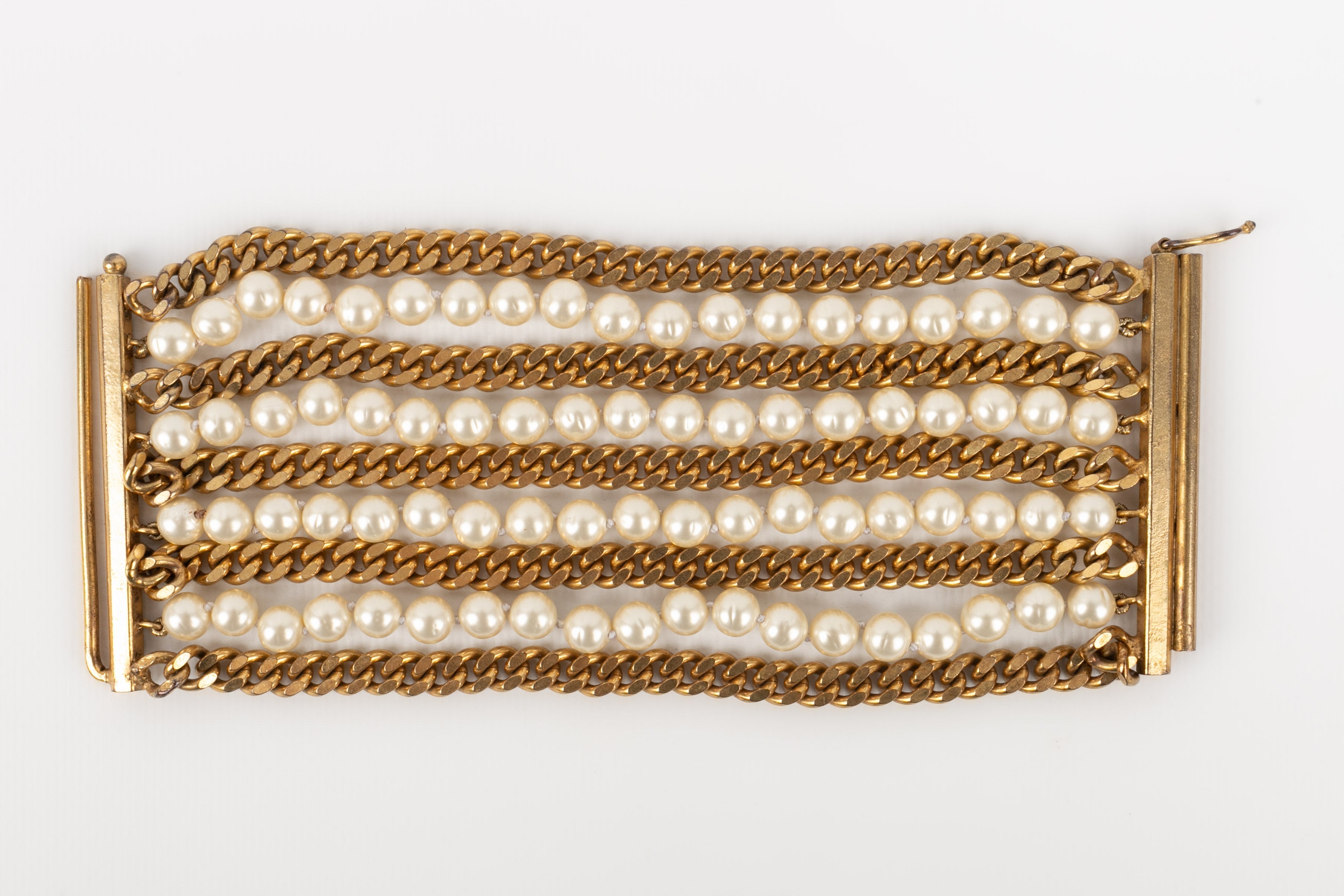 Bracelet de perles nacrées Chanel