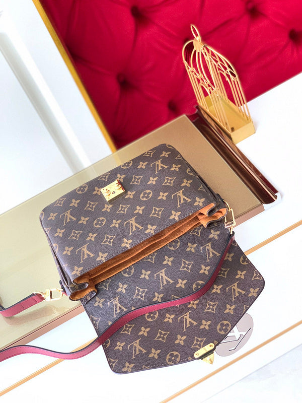 Louis Vuitton Luxury Bags 2640