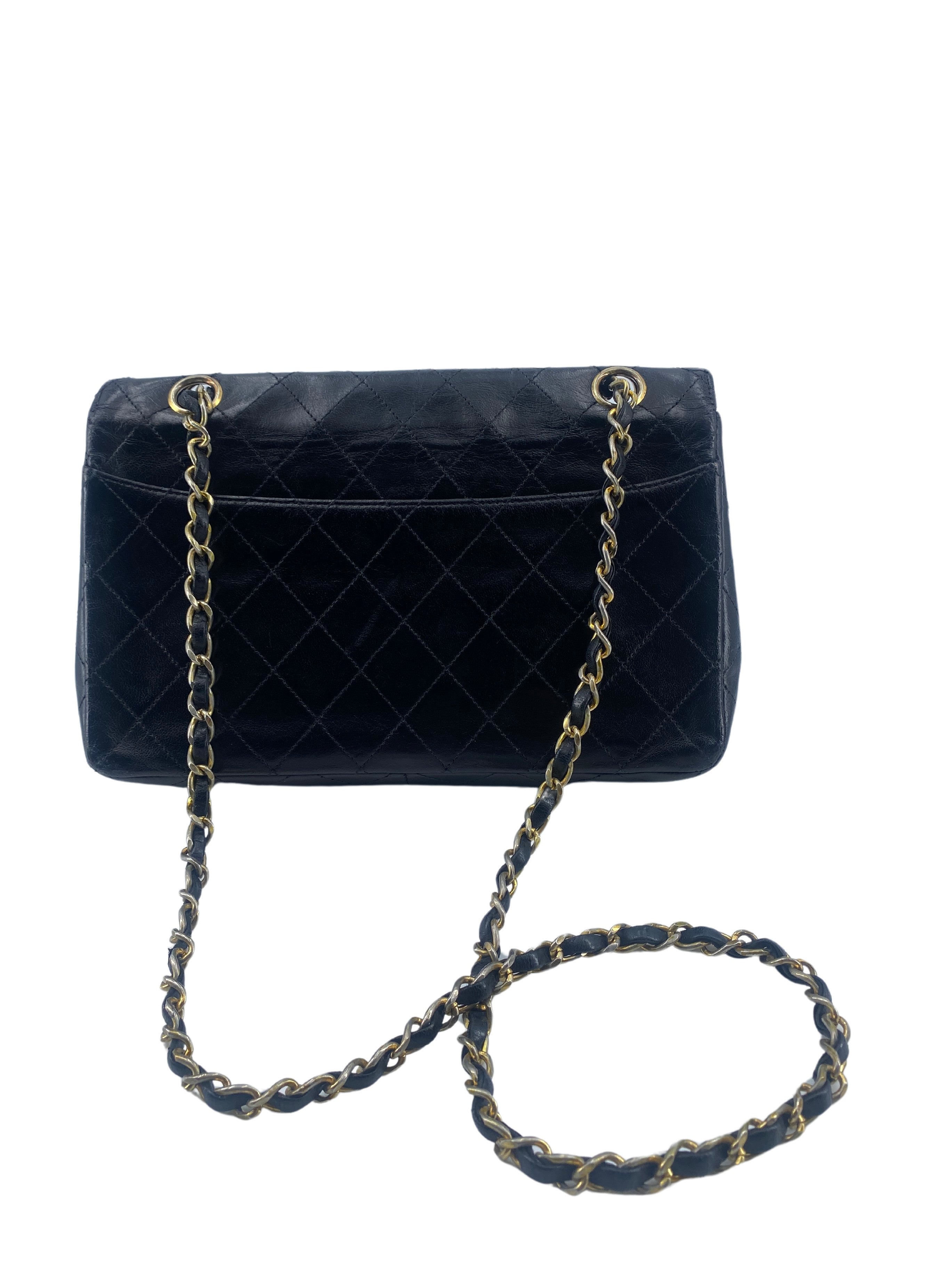 Chanel V-Stich