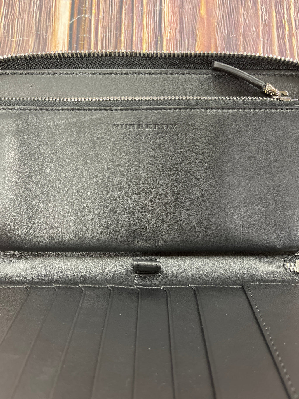 Wallet Luxury Designer By Burberry  Size: Large
