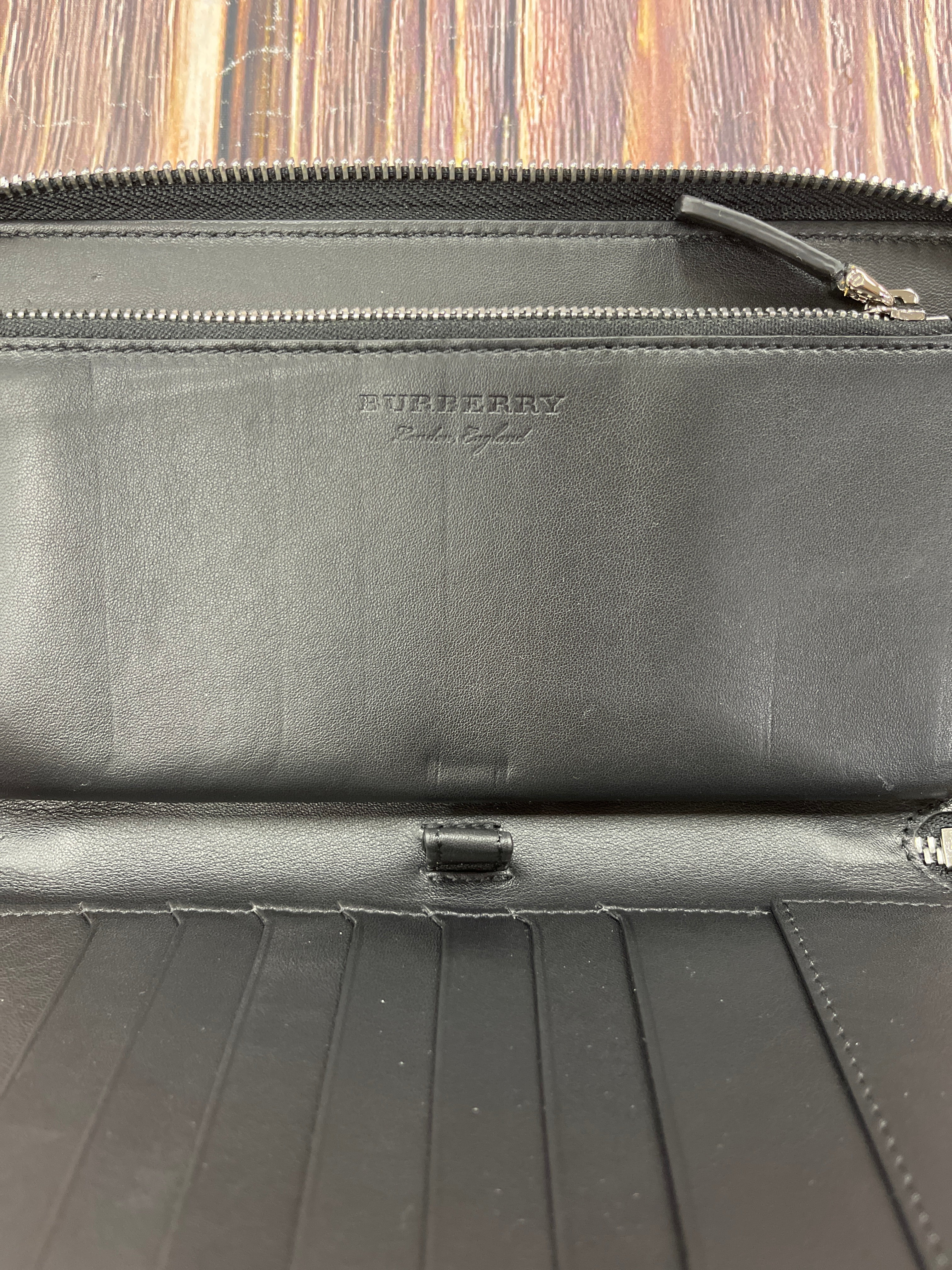 Wallet Luxury Designer By Burberry  Size: Large