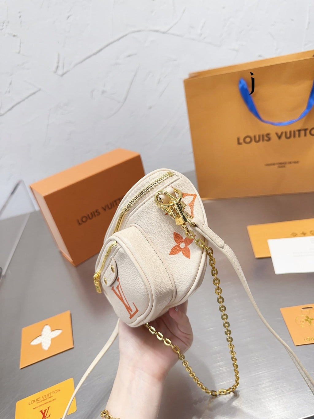 Luxury Bags Louis Vuitton  841