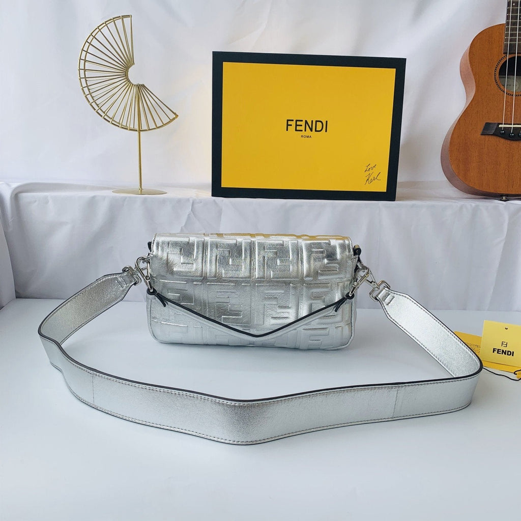 Designer Handbags Fendi 178