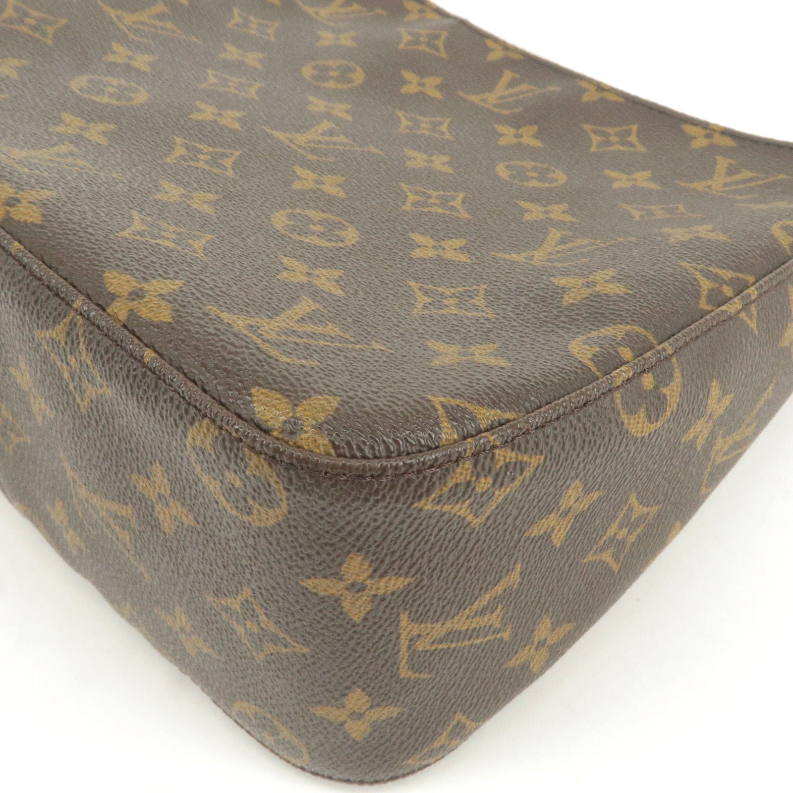 Louis Vuitton Monogram Looping MM Shoulder Bag M51146
