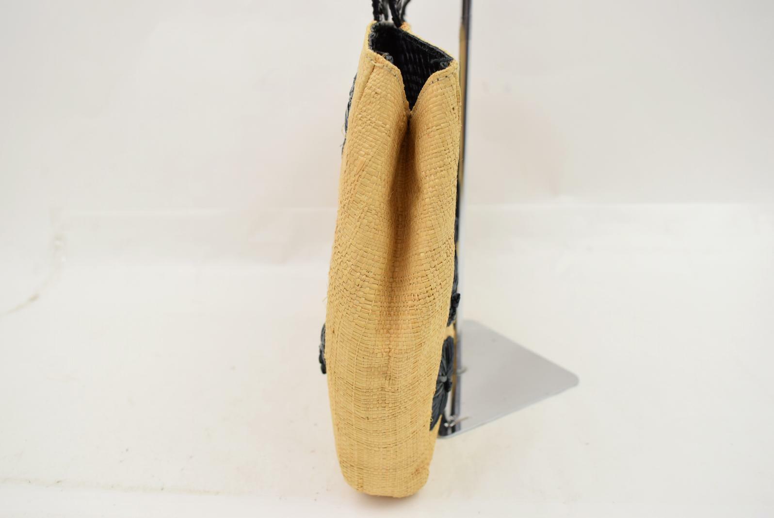 Indistinguishable  Fendi Hand Bag Beige Straw (SHC1-14703)