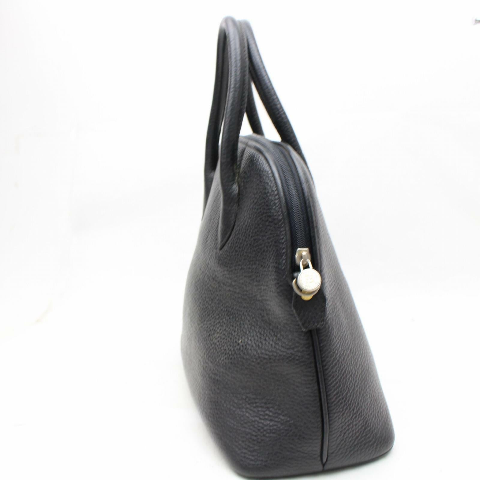 Indistinguishable  Fendi Hand Bag Black Leather (SHC1-14357)