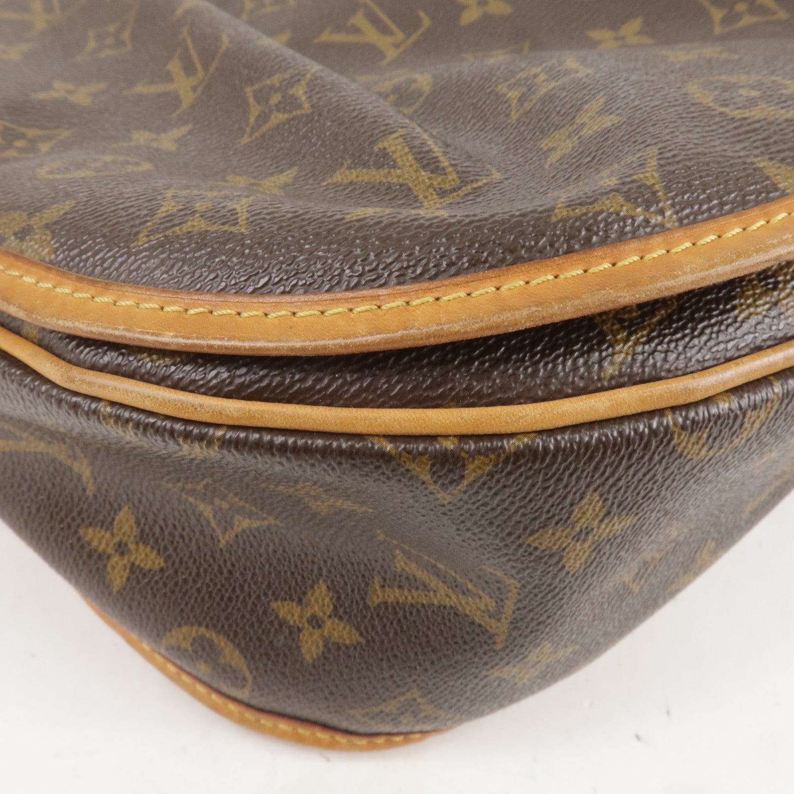 Louis Vuitton Monogram Menilmontant MM Shoulder Bag M40473