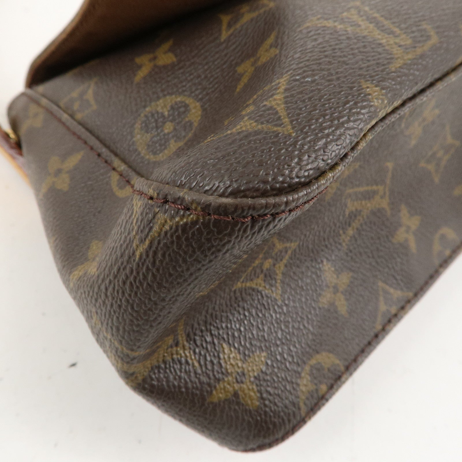 Louis Vuitton Monogram Mini Looping Shoulder Bag Hand Bag M51147