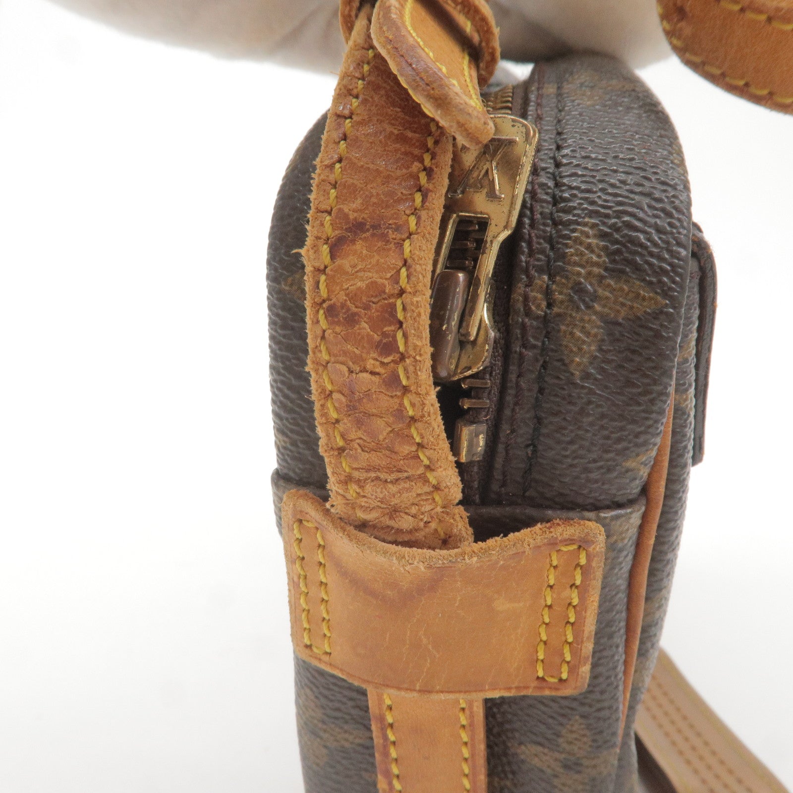 Louis Vuitton Monogram Jeune Fille MM Shoulder Bag M51226