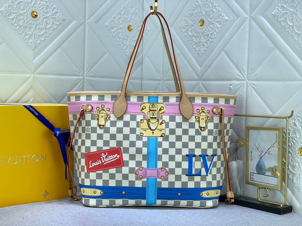 Luxury Bags Louis Vuitton  810