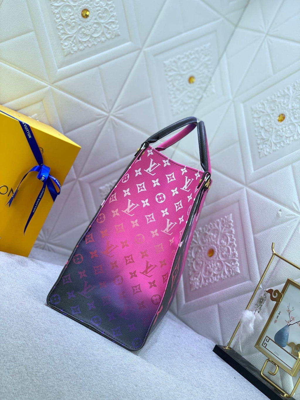 Luxury Bags Louis Vuitton  749