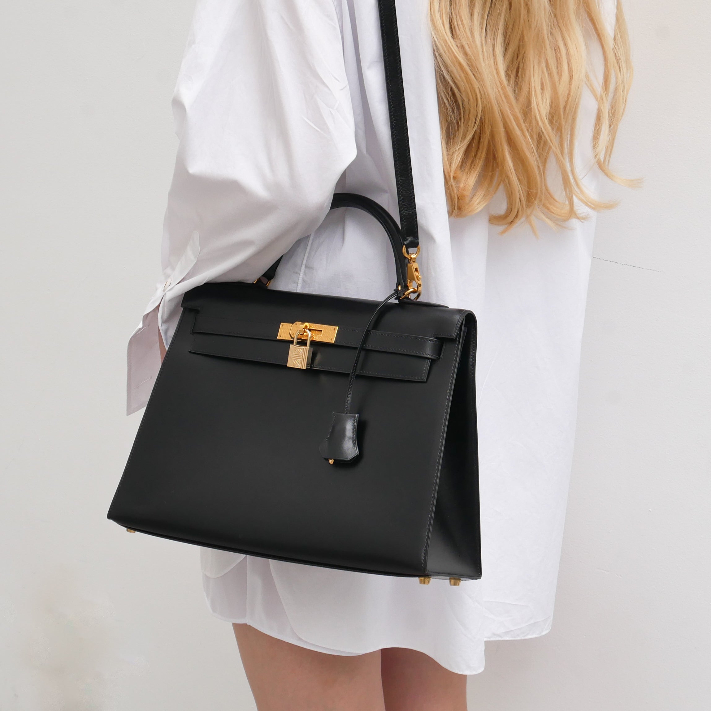 HERMES KELLY GUILLOCHE 32 SELLIER Black Box Calf