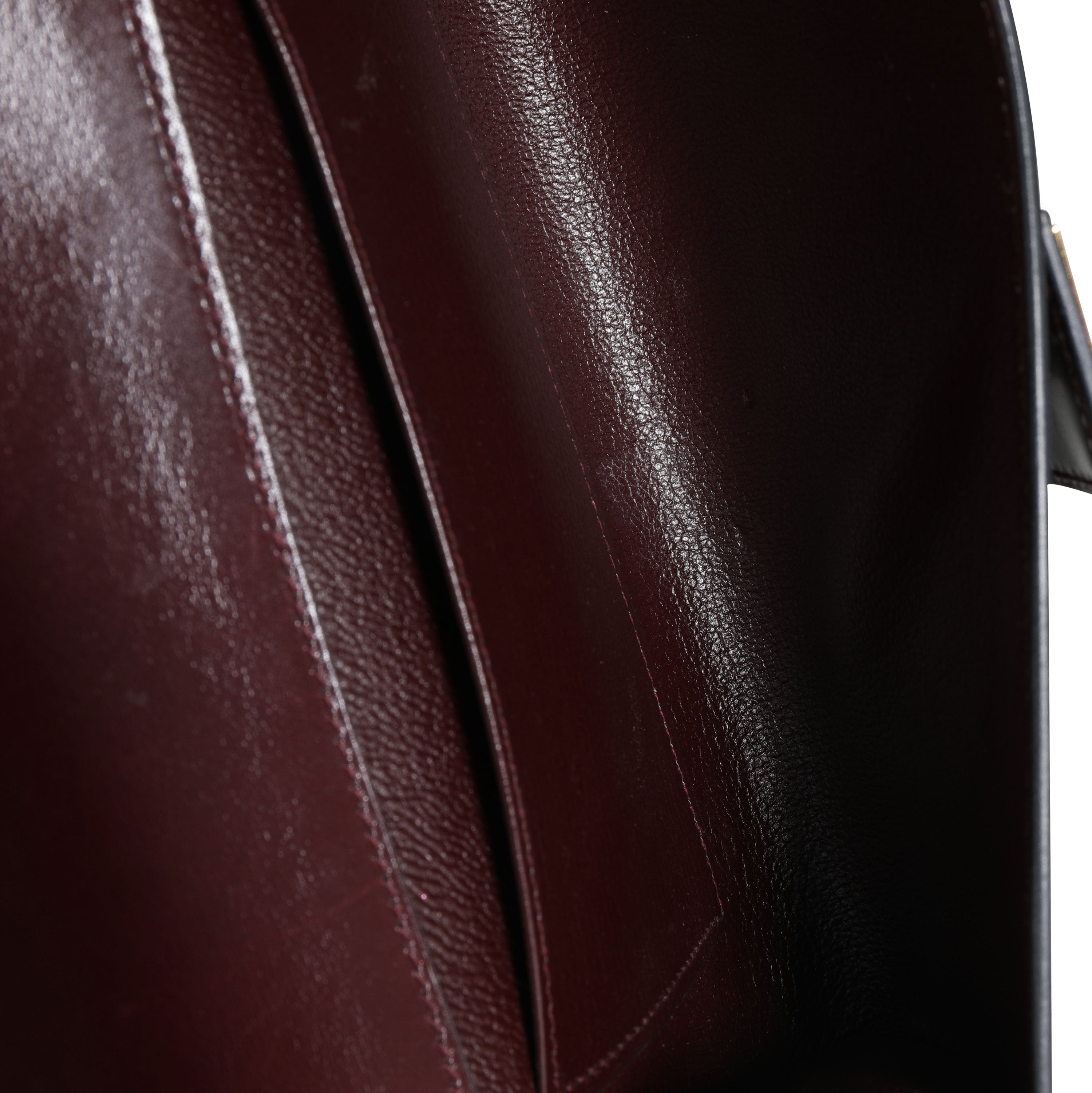 Hermès Rouge H Box Calf Medor 23 GHW
