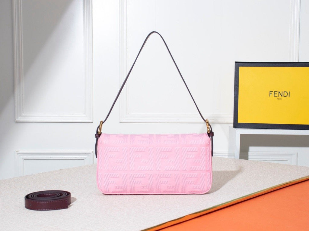 Designer Handbags Fendi 079