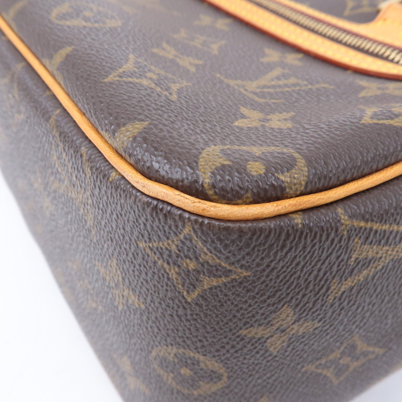 Louis Vuitton Monogram Cite MM Shoulder Bag Hand Bag M51182