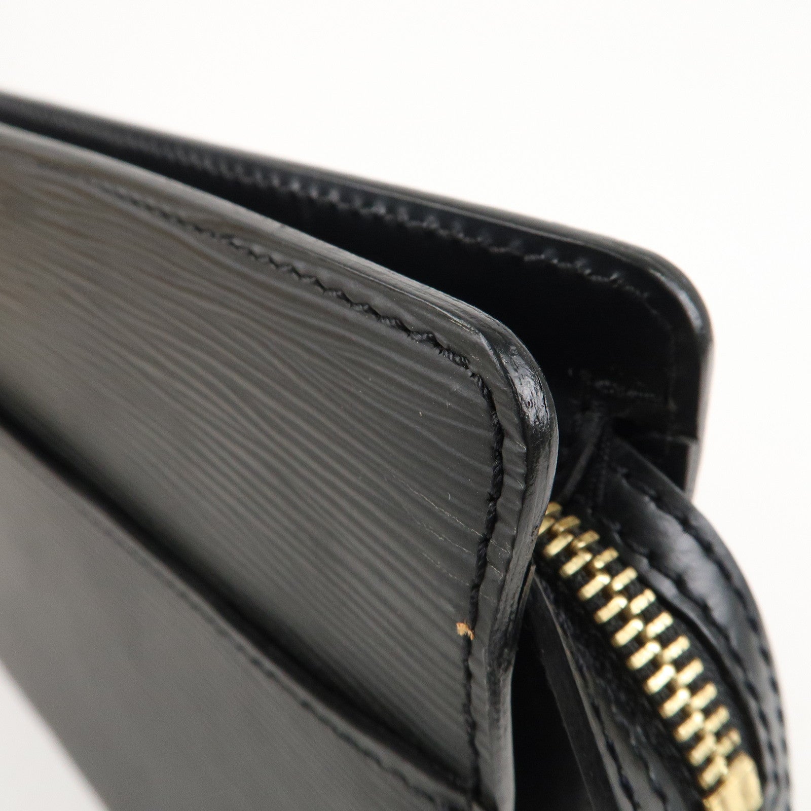 Louis Vuitton Epi Pochette Homme Clutch Bag Noir Black M52522