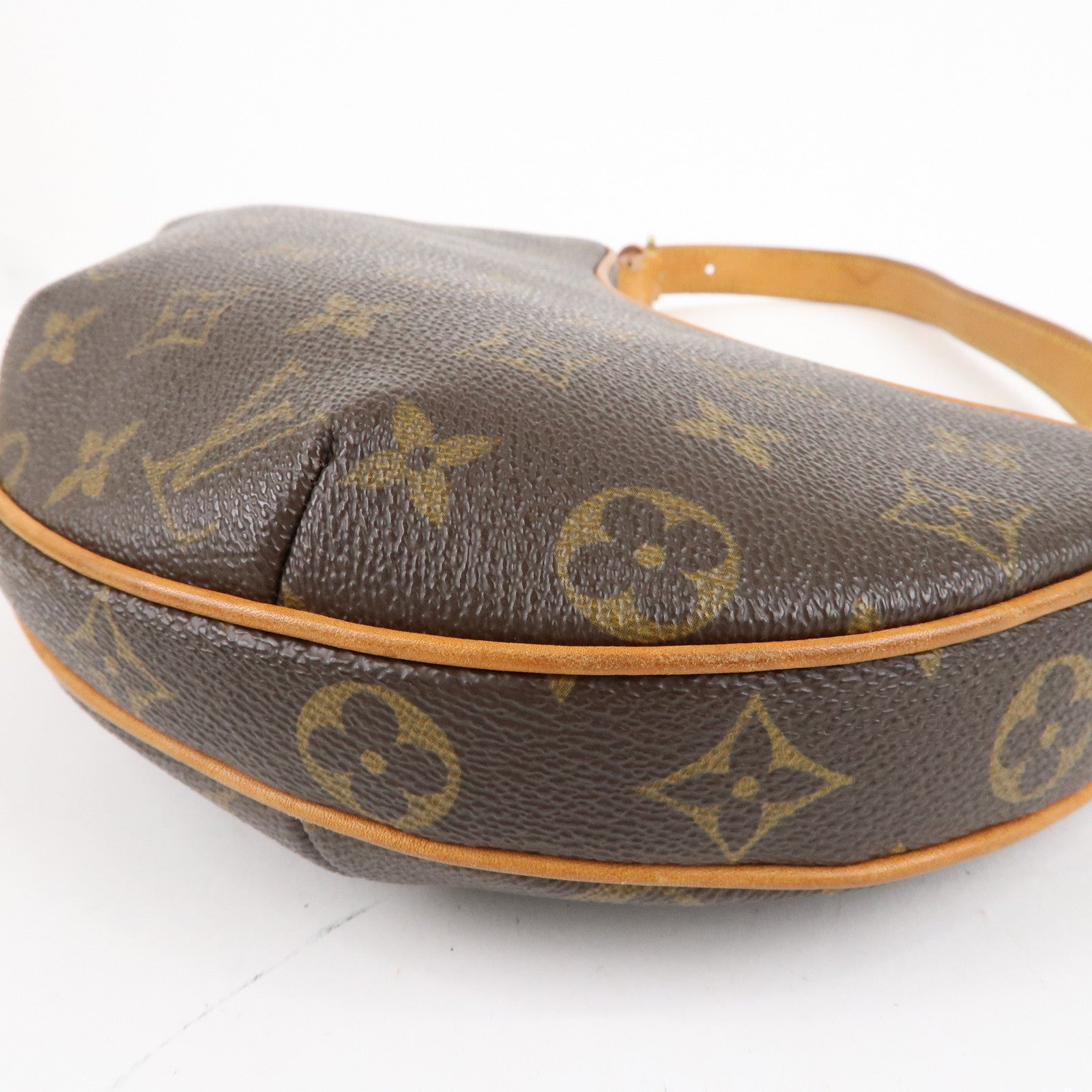 Louis Vuitton Monogram Pochette Croissant Shoulder Bag M51510