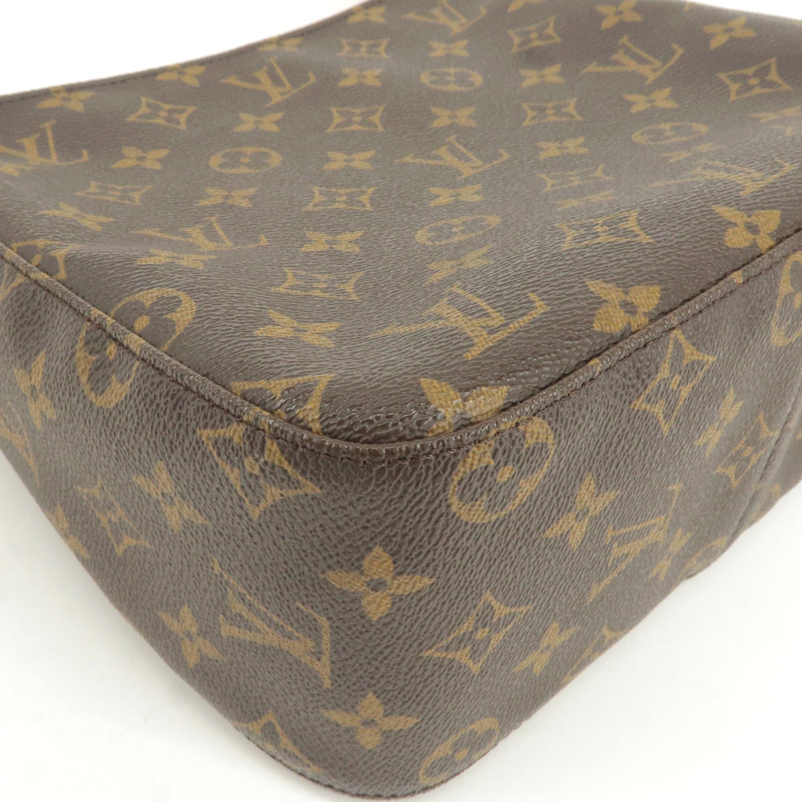 Louis Vuitton Monogram Looping MM Shoulder Bag M51146