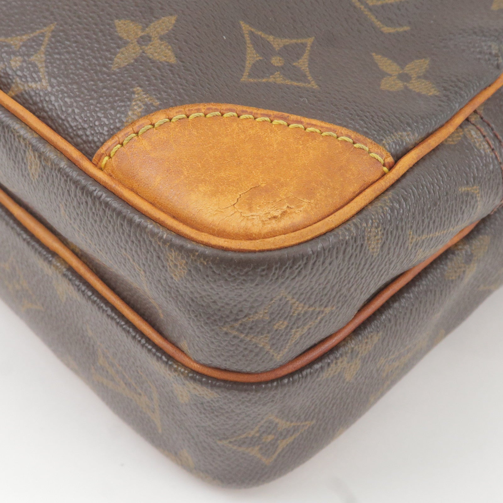 Louis Vuitton Monogram Amazone Shoulder Bag M45236