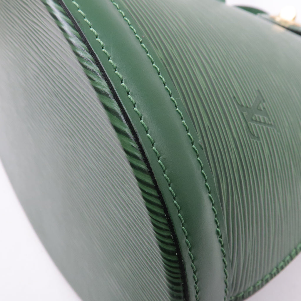 Louis Vuitton Epi Cluny Shoulder Bag Borneo Green M52254