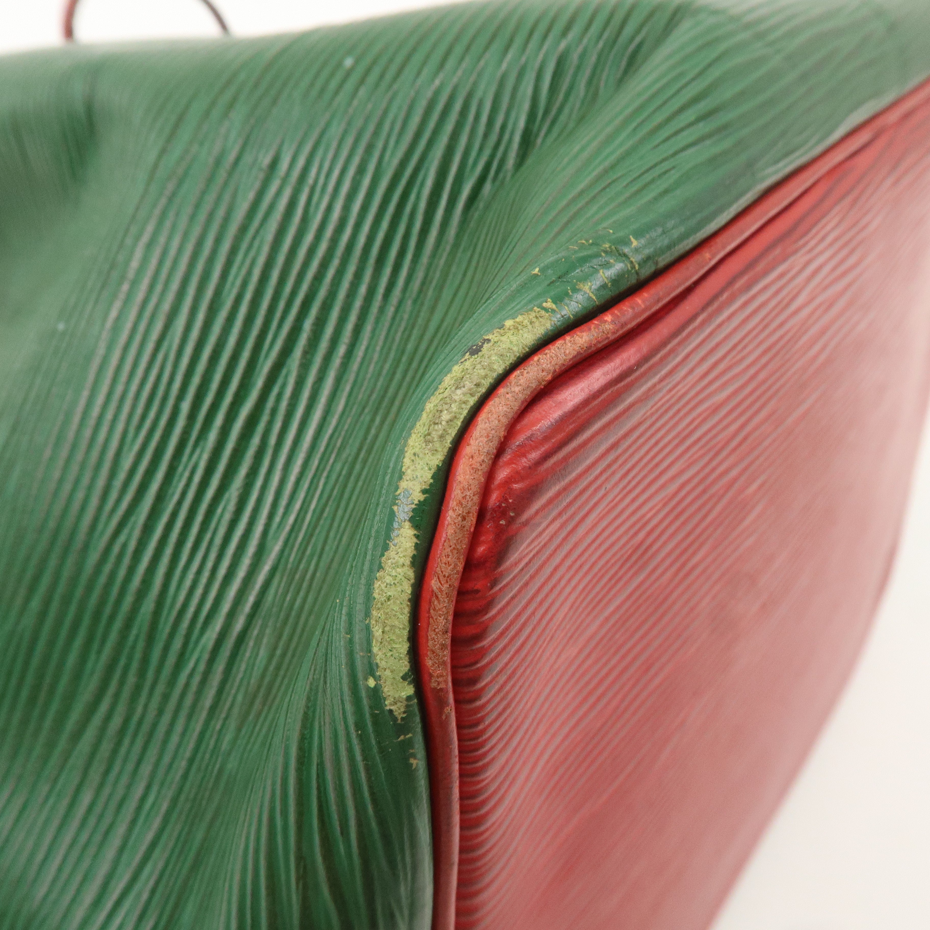 Louis Vuitton Epi Petit Noe Shoulder Bag Green Red M44147