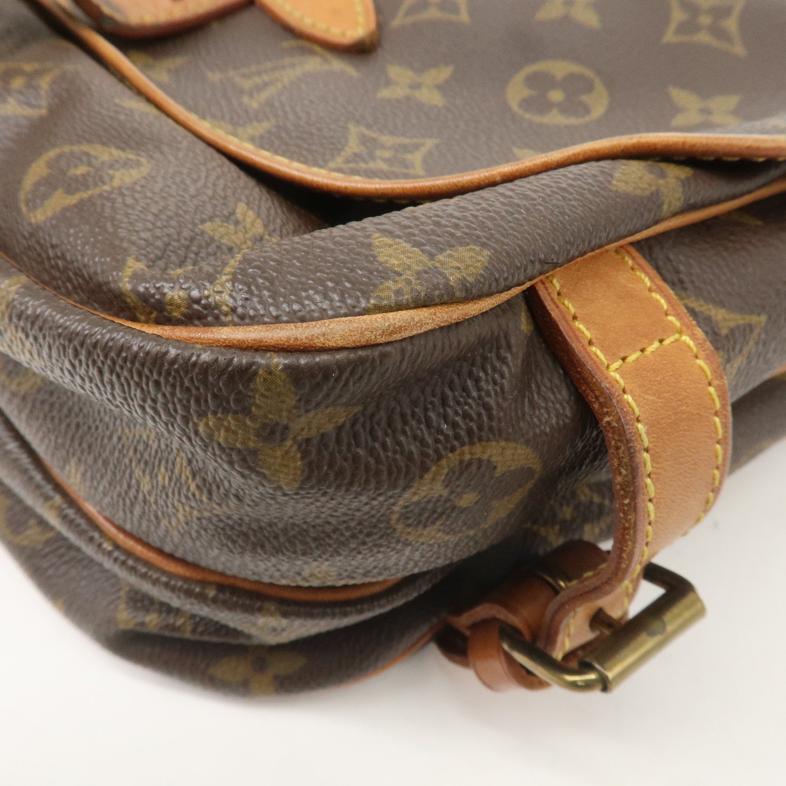 Louis Vuitton Monogram Saumur 30 Shoulder Bag Brown M42256