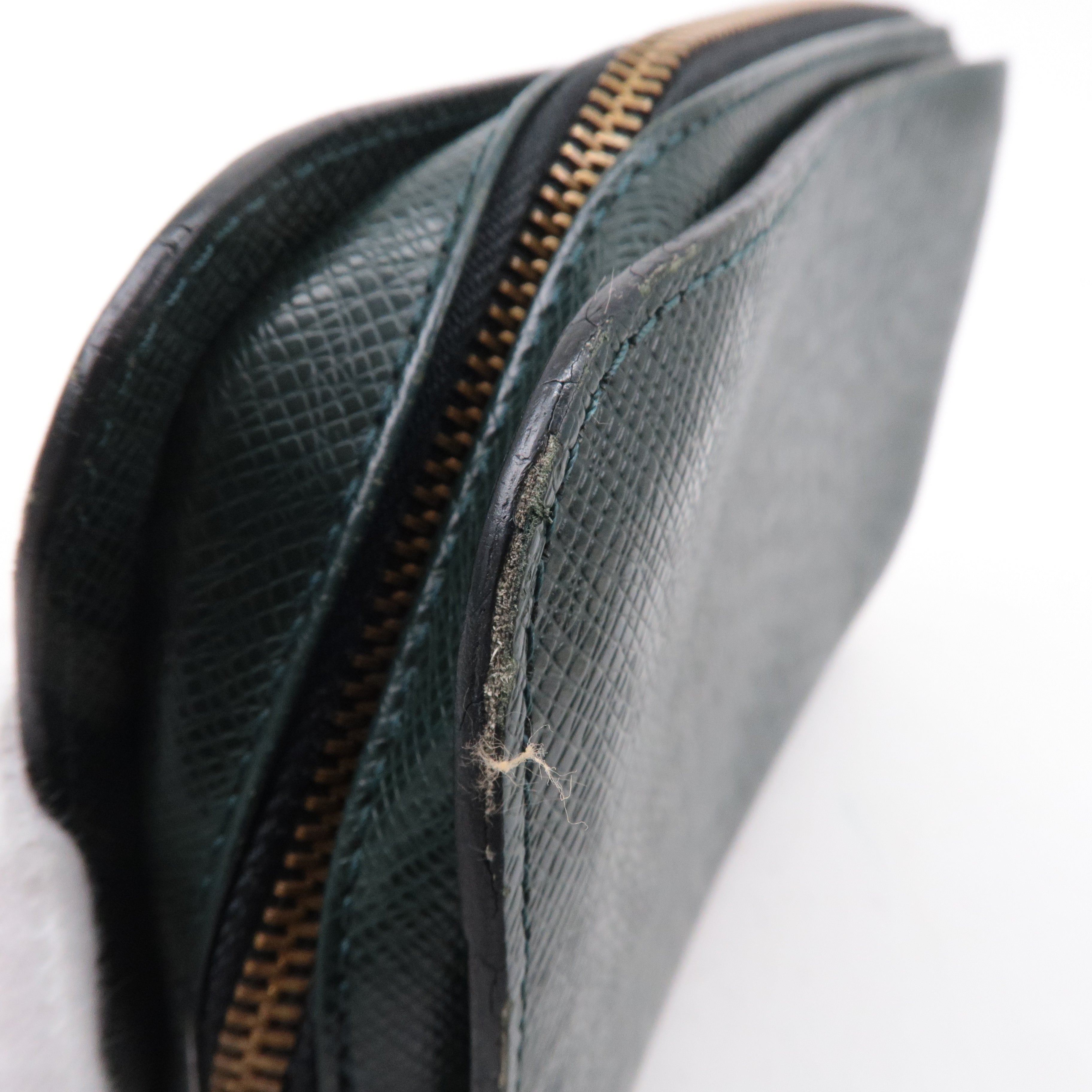 Louis Vuitton Set of 3 Taiga Baikal Clutch Bag Pouch Epicea M30184
