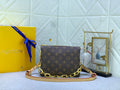 Luxury Bags Louis Vuitton  880