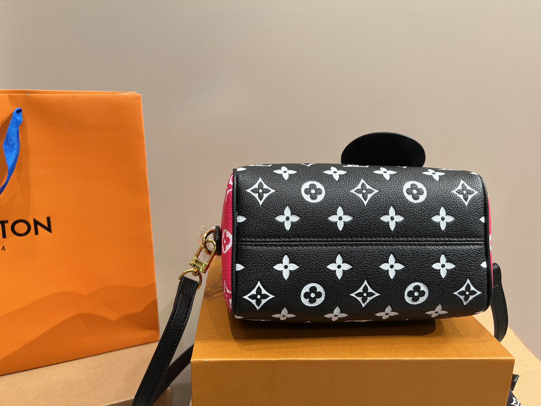 Luxury Bags Louis Vuitton  732