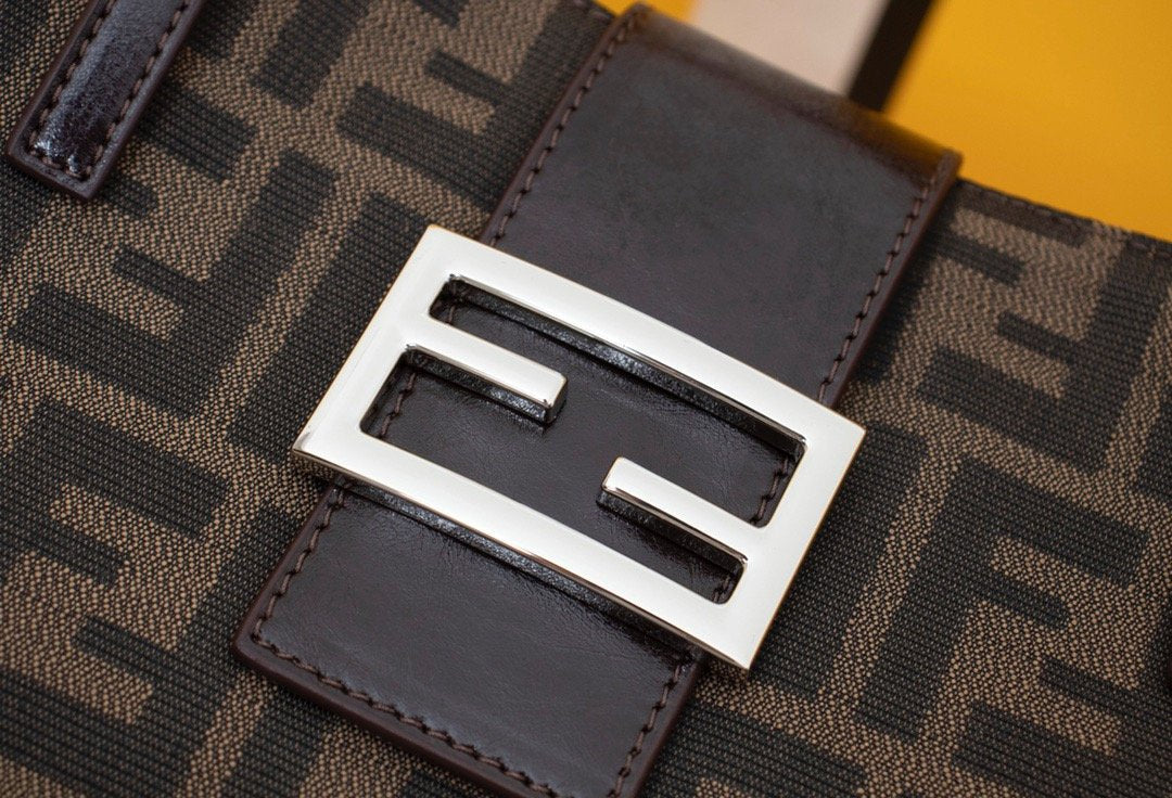 Designer Handbags Fendi 022