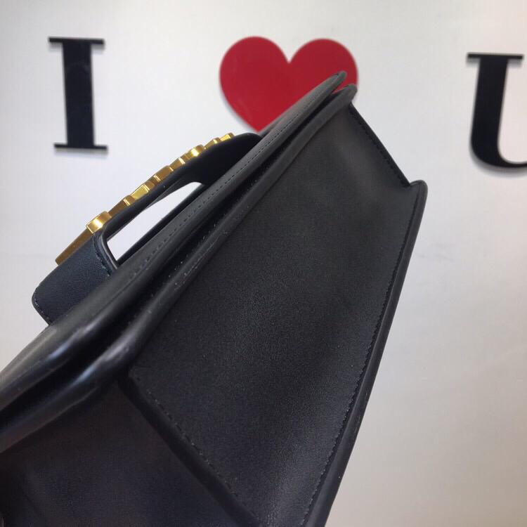 Designer Handbags dior 224