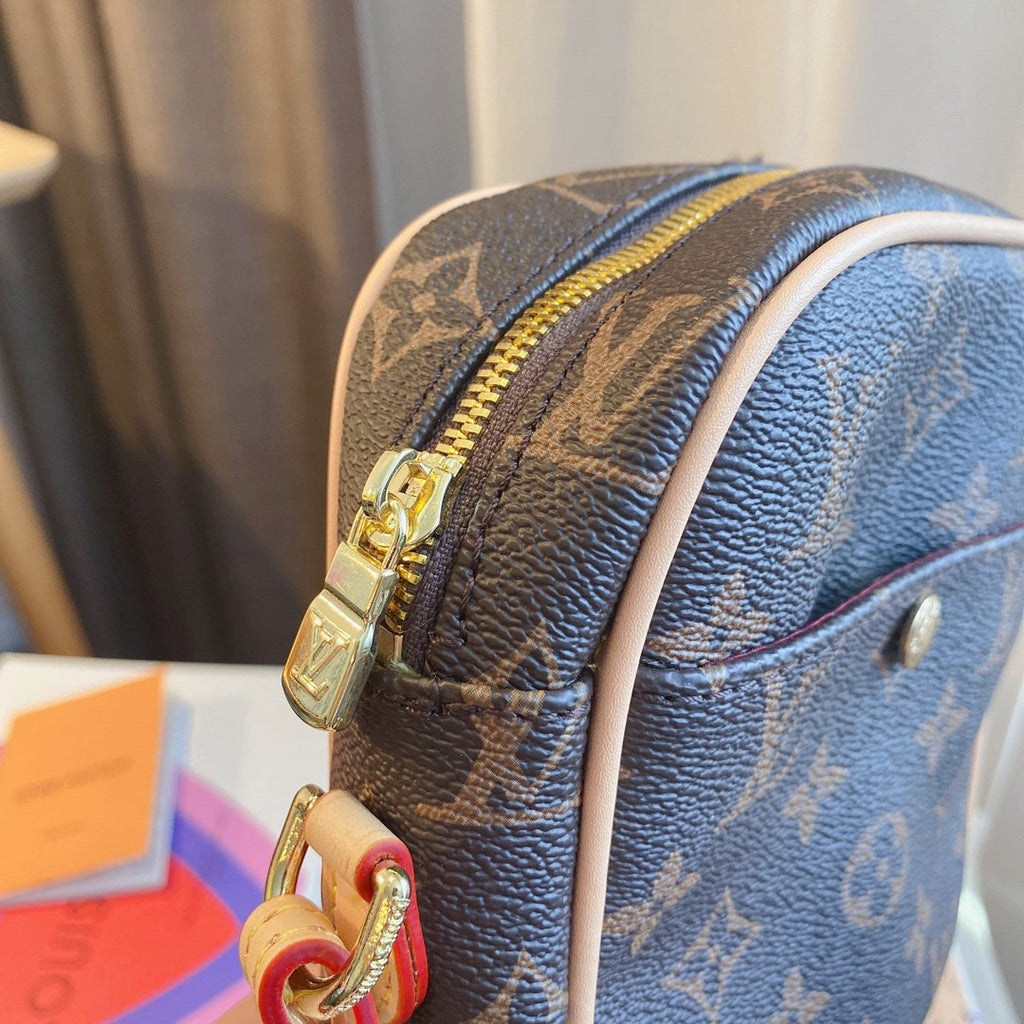 Designer Handbags louis vuitton 083