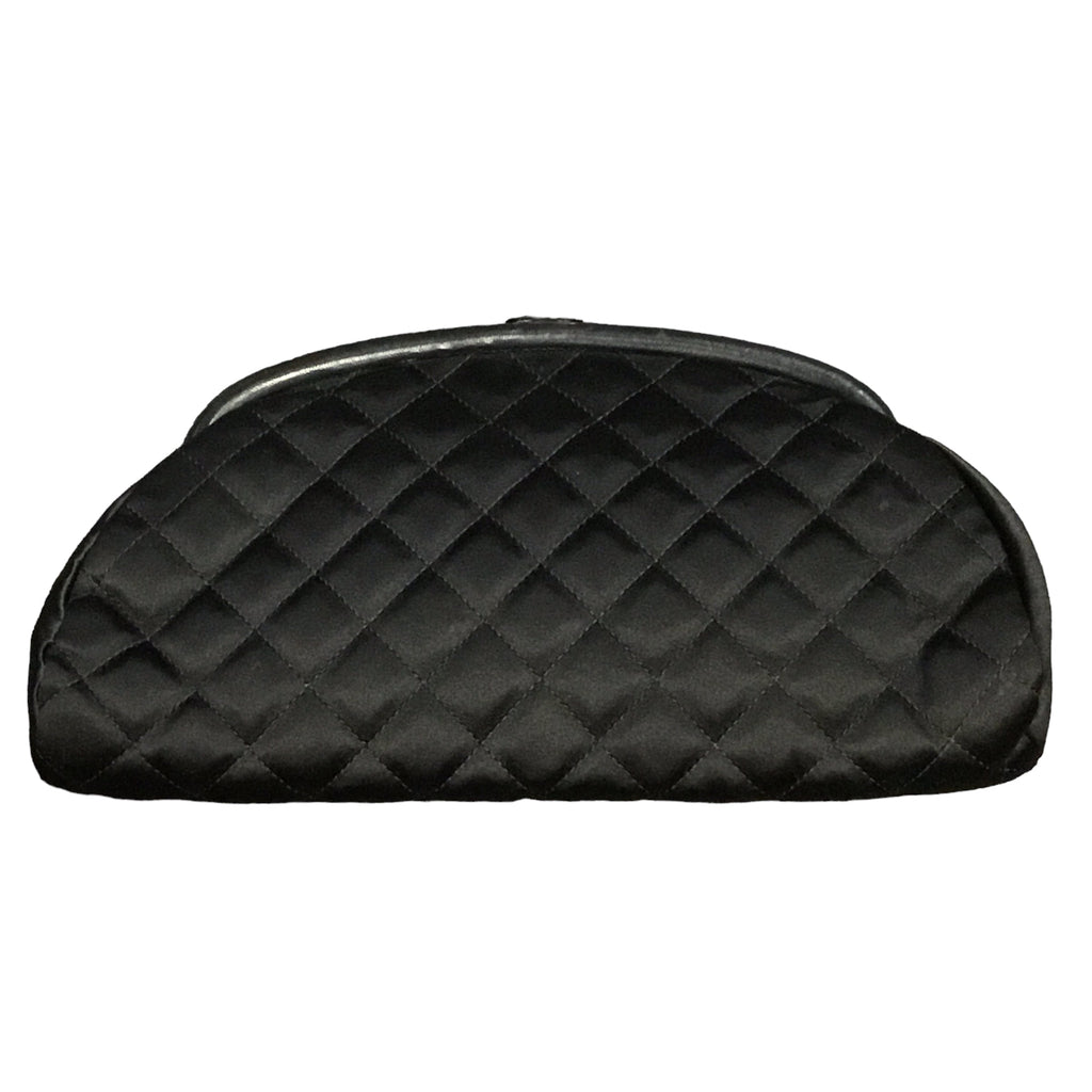 Clutch Luxury Designer By Chanel  Size: Medium