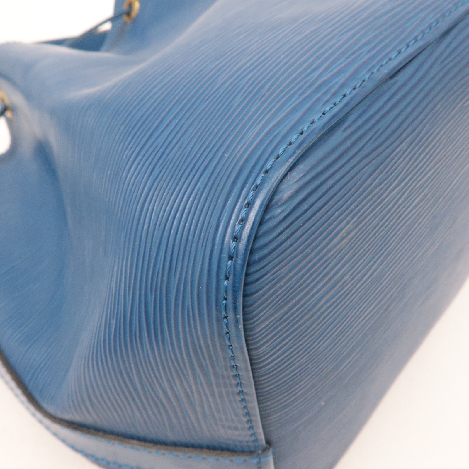 Louis Vuitton Epi Petit Noe Shoulder Bag Toledo Blue M44105