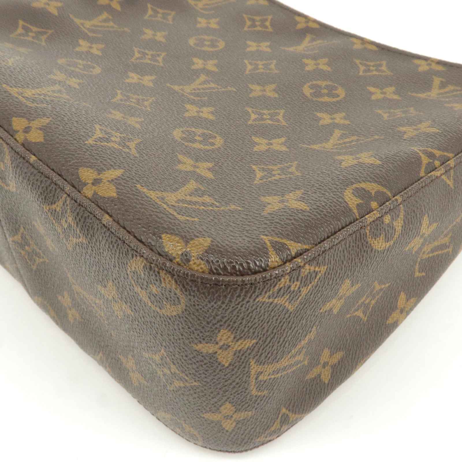 Louis Vuitton Monogram Looping MM Shoulder Bag M51146