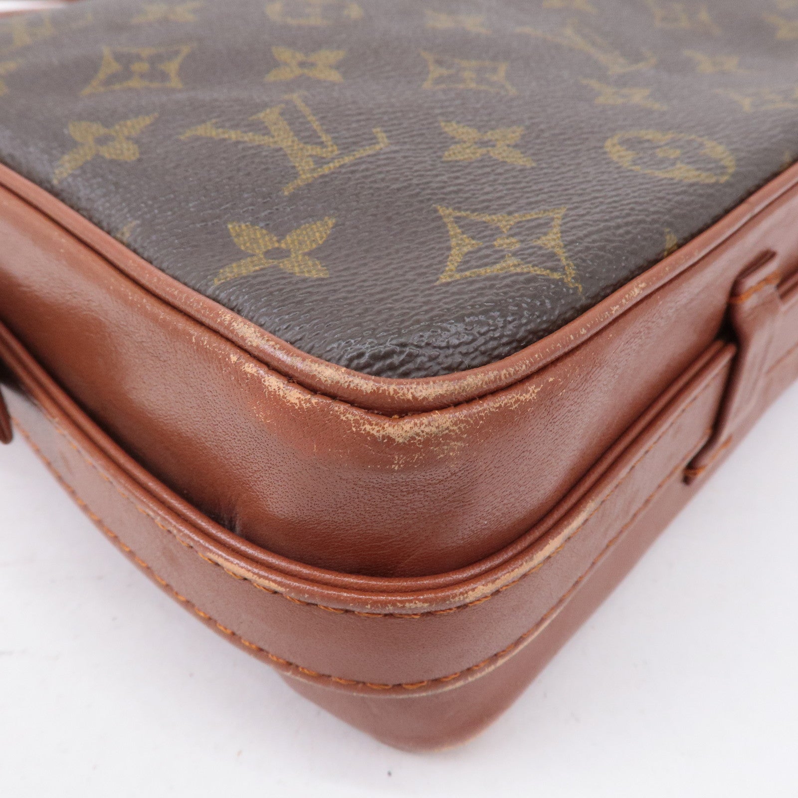 Louis Vuitton Monogram Sac Bandouliere 30 Shoulder Bag M51364