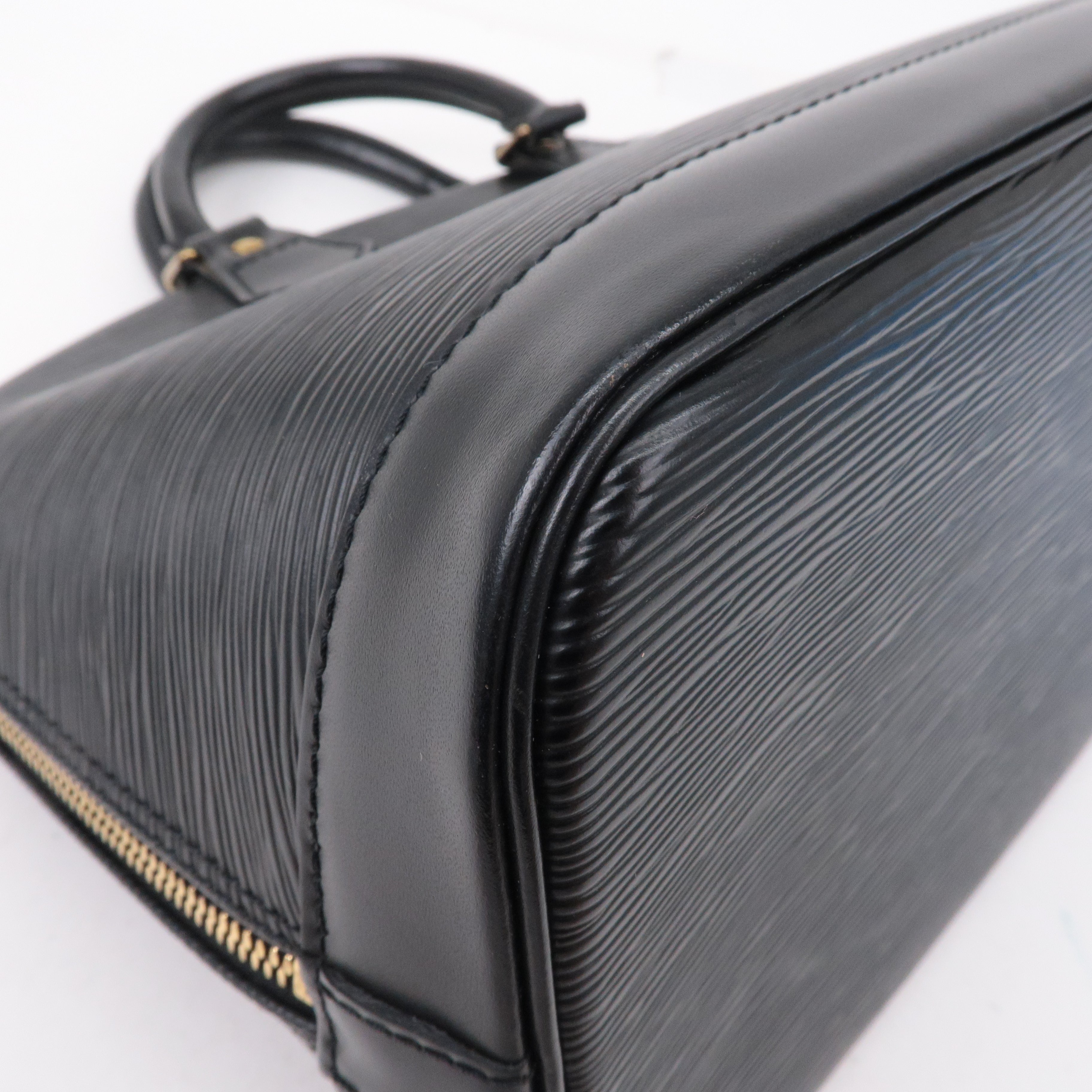 Louis Vuitton Epi Alma Hand Bag Noir Black M52142