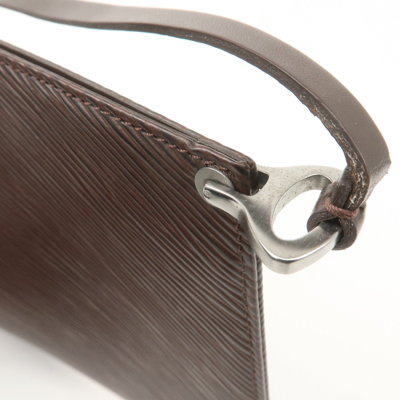 Louis Vuitton Epi Pochette Demi-Lune Hand Bag Mocha M5262D