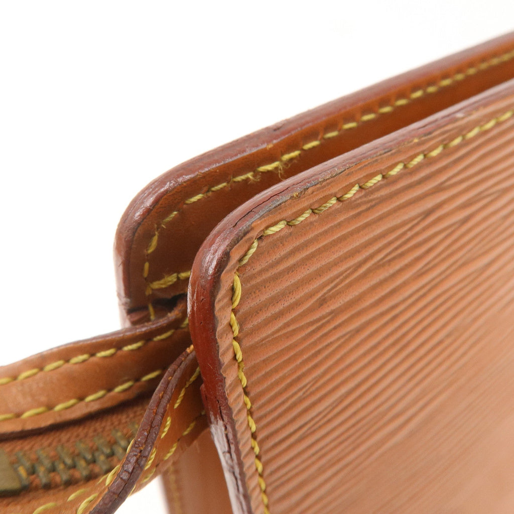 Louis Vuitton Epi Pochette Homme Clutch Bag Zipangu Gold M52528