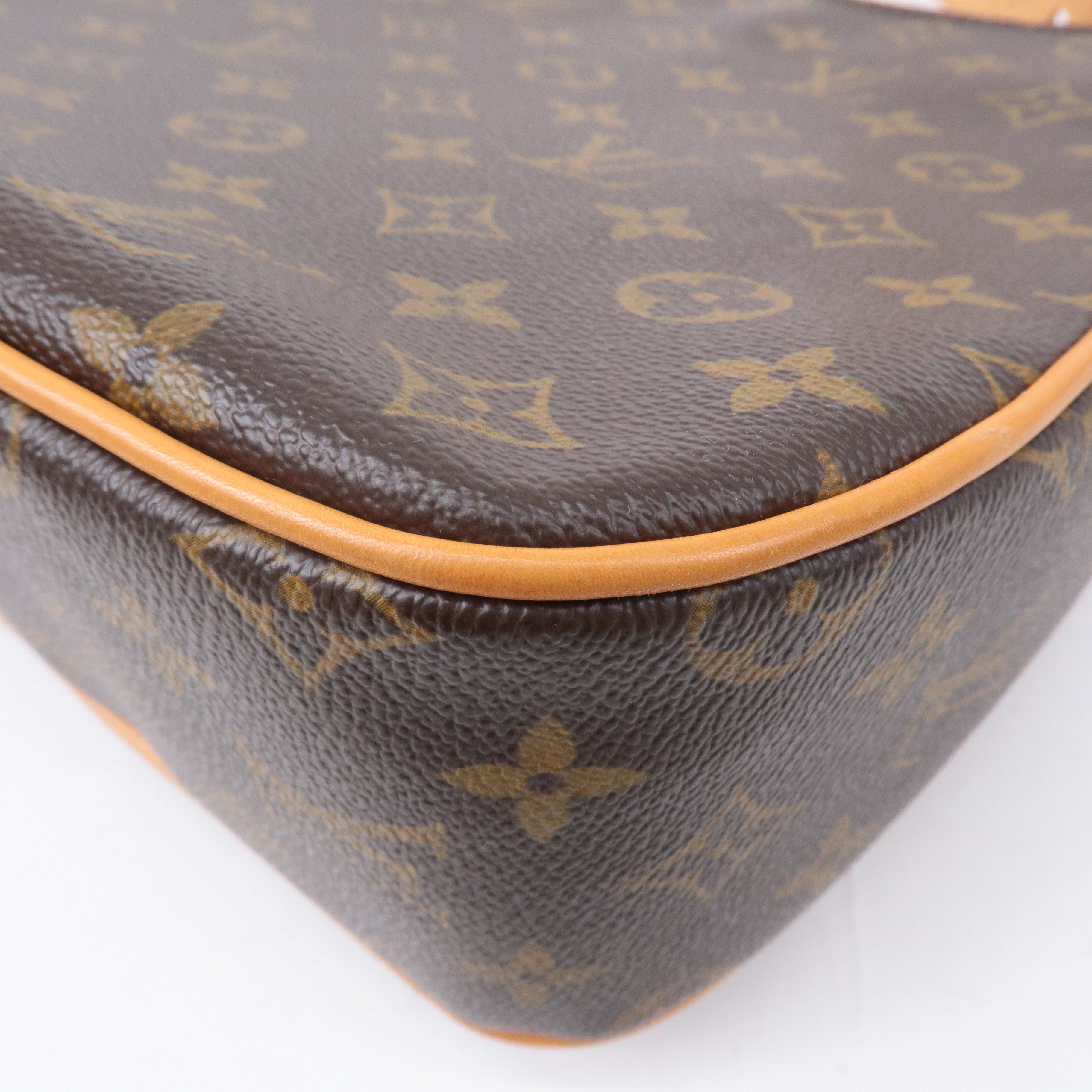Louis Vuitton Monogram Hudson GM Shoulder Bag M40045