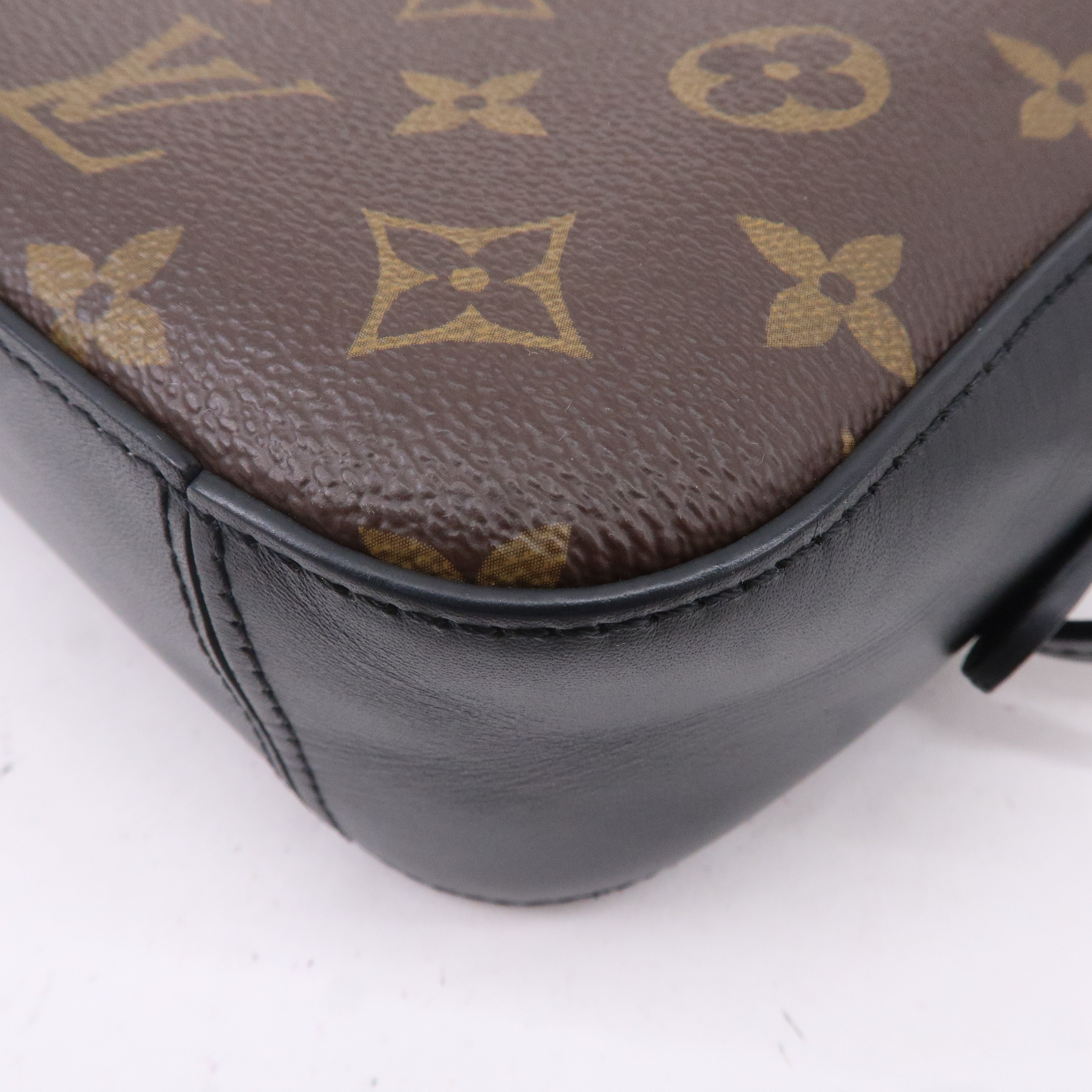 Louis Vuitton Monogram Saintonge Shoulder Bag Brown M43555