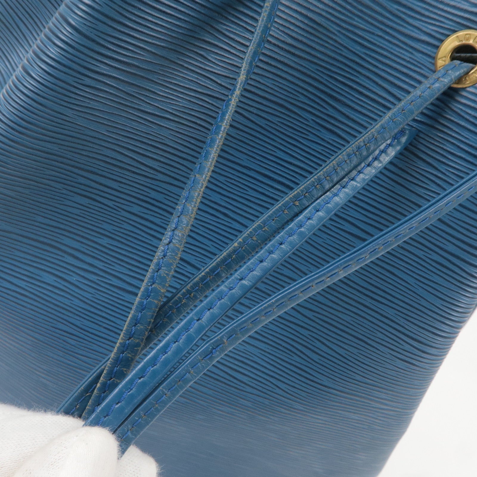 Louis Vuitton Epi Noe Shoulder Bag Toledo Blue M44005