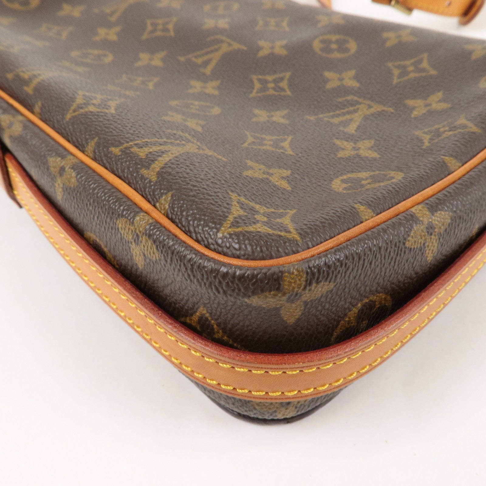 Louis Vuitton Monogram Saint Germain 28 Shoulder Bag M51207