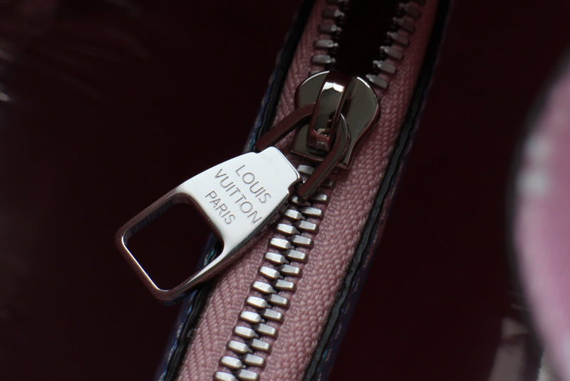 Louis Vuitton Luxury Bags 2694