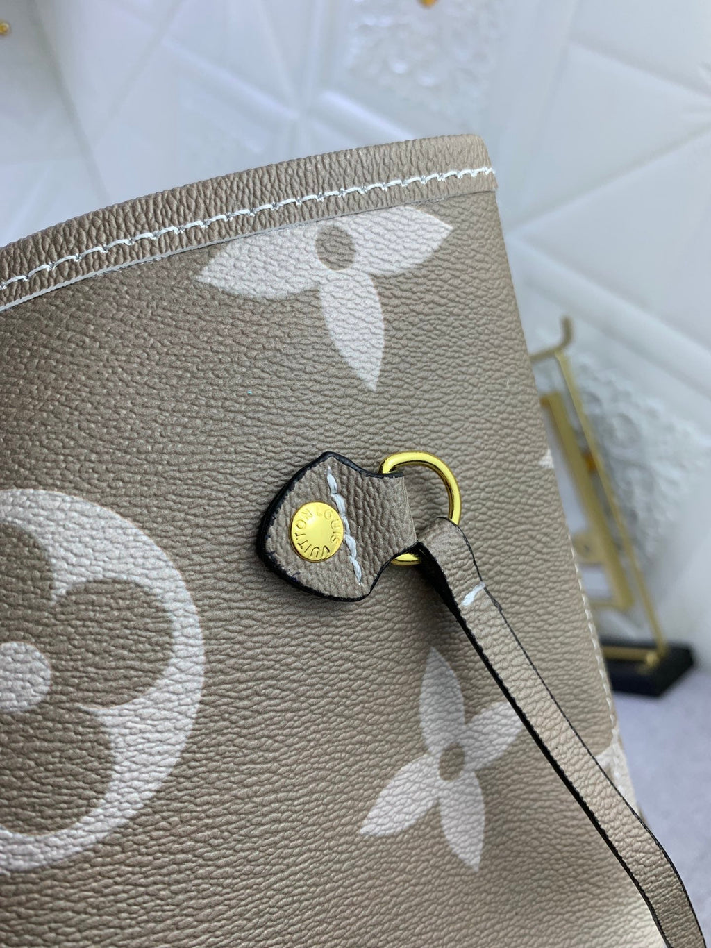 New Bag Louis Vuitton  650