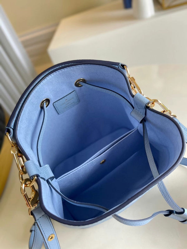 Louis Vuitton Luxury Bags 2528