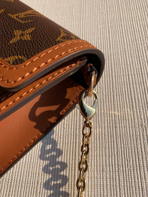 Louis Vuitton Luxury Bags 2604