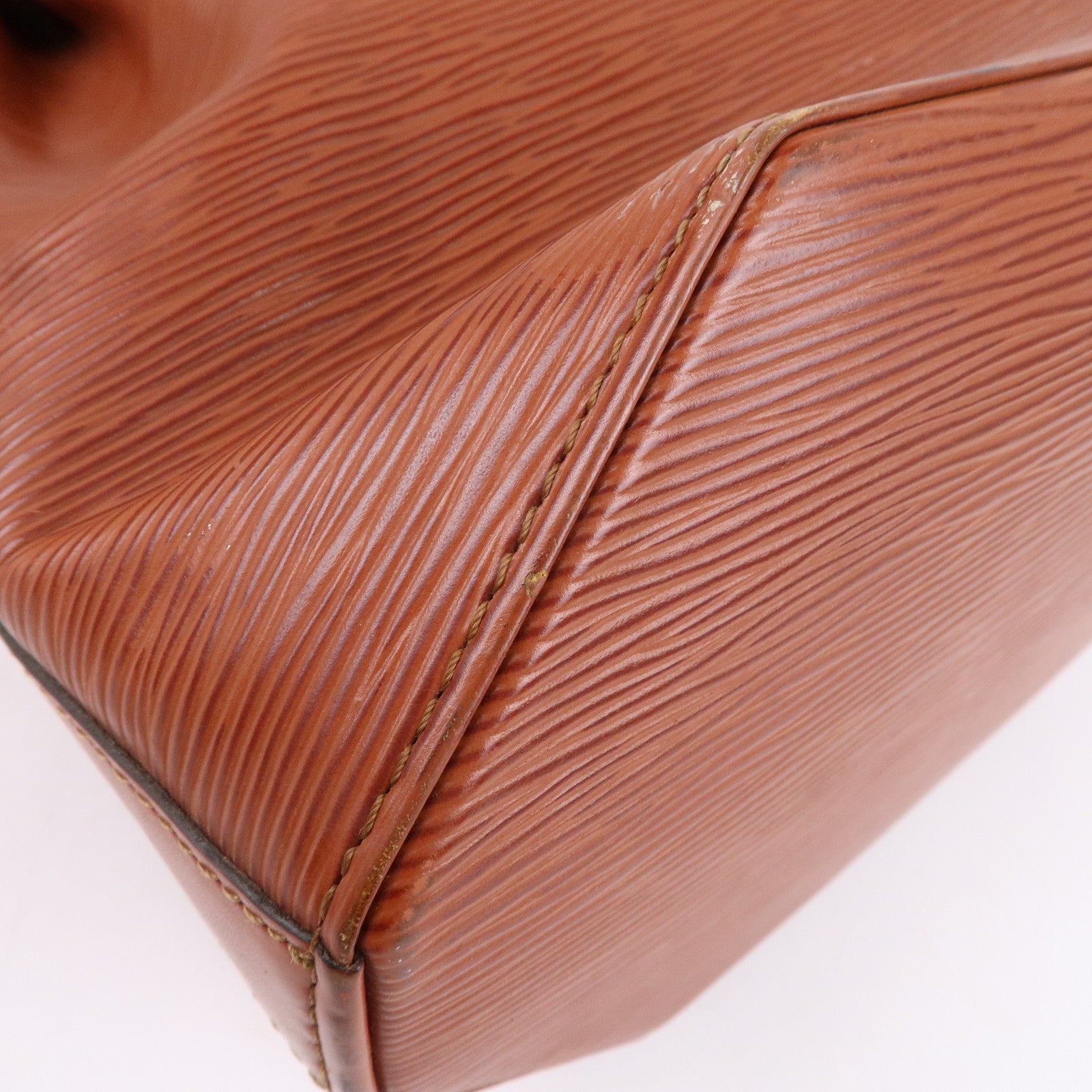 Louis Vuitton Epi Sac D'epaule GM Bucket Bag Kenya Brown M80193