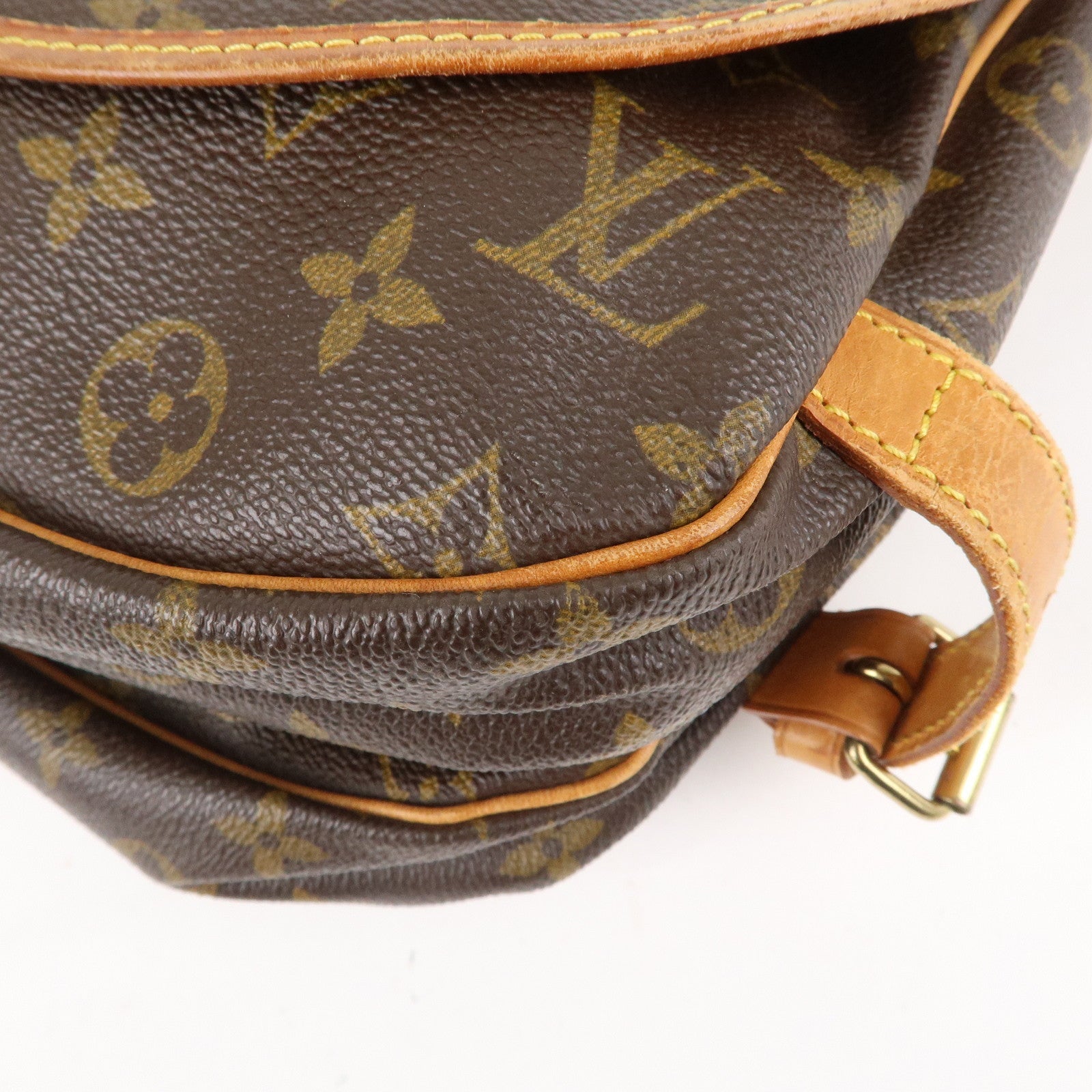 Louis Vuitton Monogram Saumur 30 Shoulder Bag Brown M42256