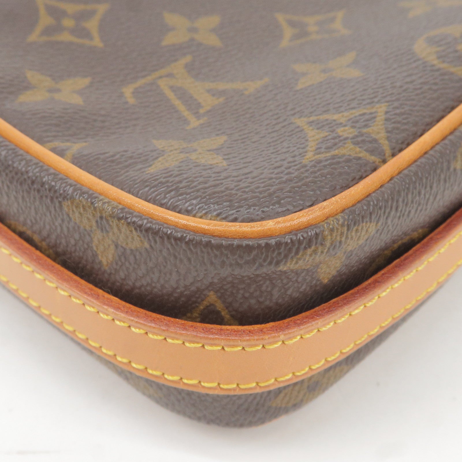 Louis Vuitton Monogram Saint Germain 24 Shoulder Bag M51210